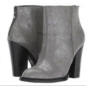 Chinese Laundry Ginger Round Toe Boot Sz 9